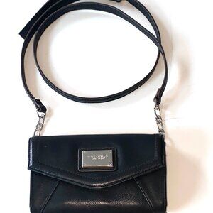 Tignanello Dual Mini Crossbody/Clutch Black Leather 3 Compartments Pockets EUC